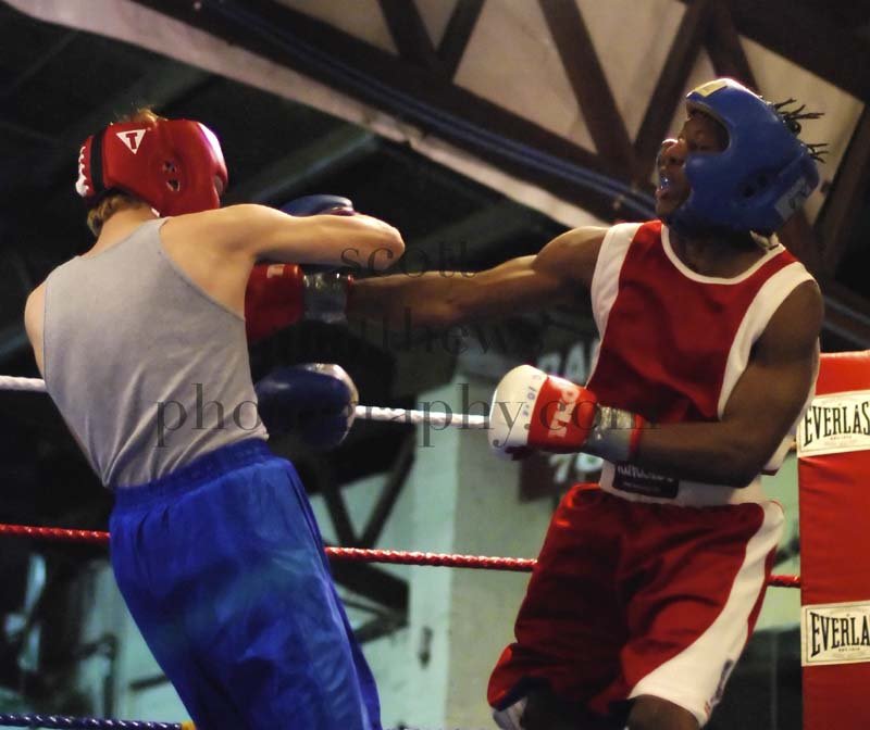 tttscgoldengloves8002.jpg