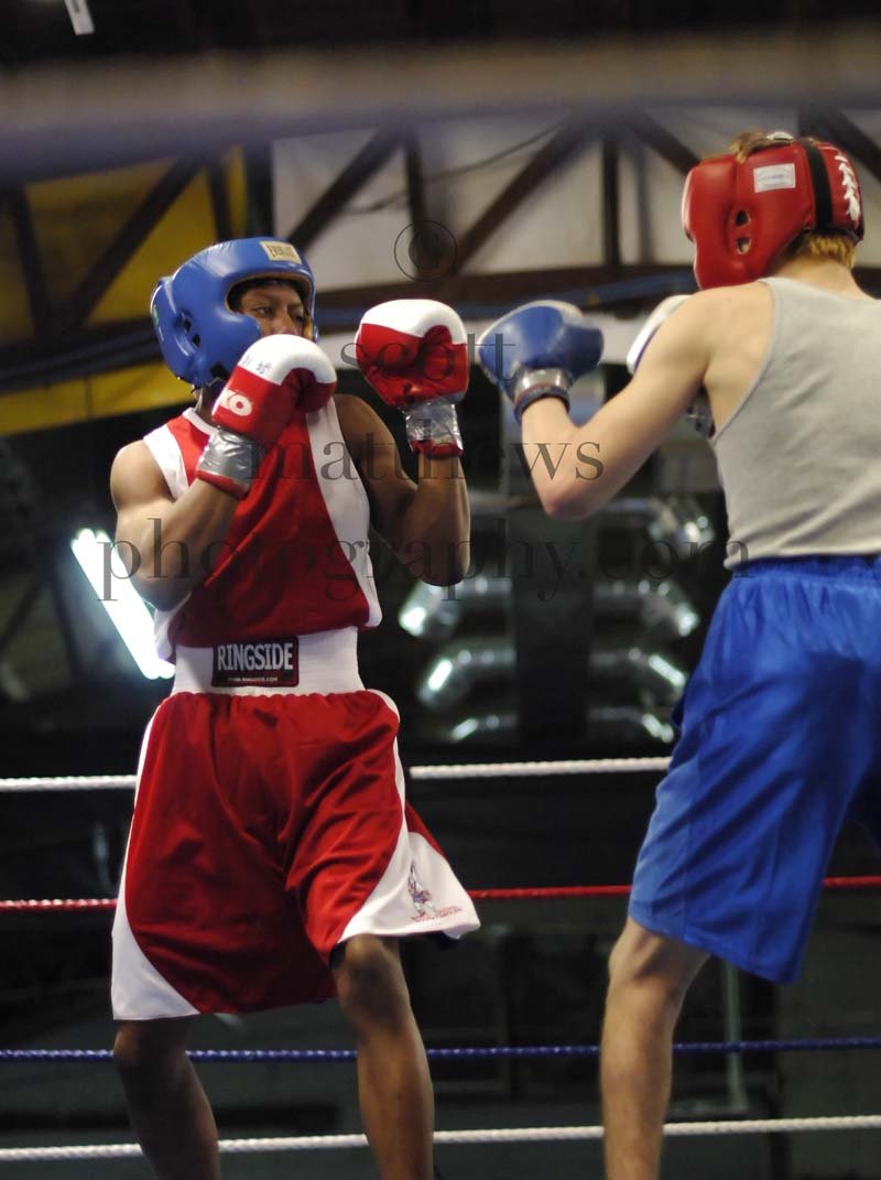 tttscgoldengloves8007.jpg